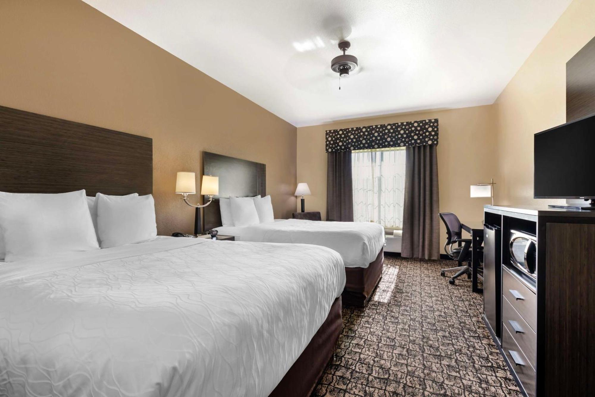 Best Western Carthage Inn & Suites Exterior photo